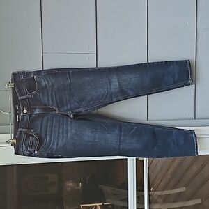 Ladies Old Navy Jeans 8 petite